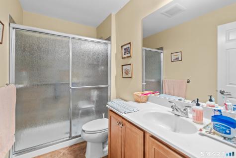 10 Ash Lane Prospect CT 06712