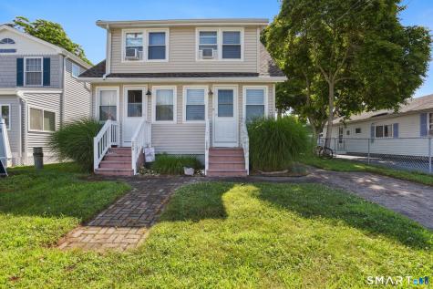 30 Hartford Avenue Old Lyme CT 06371