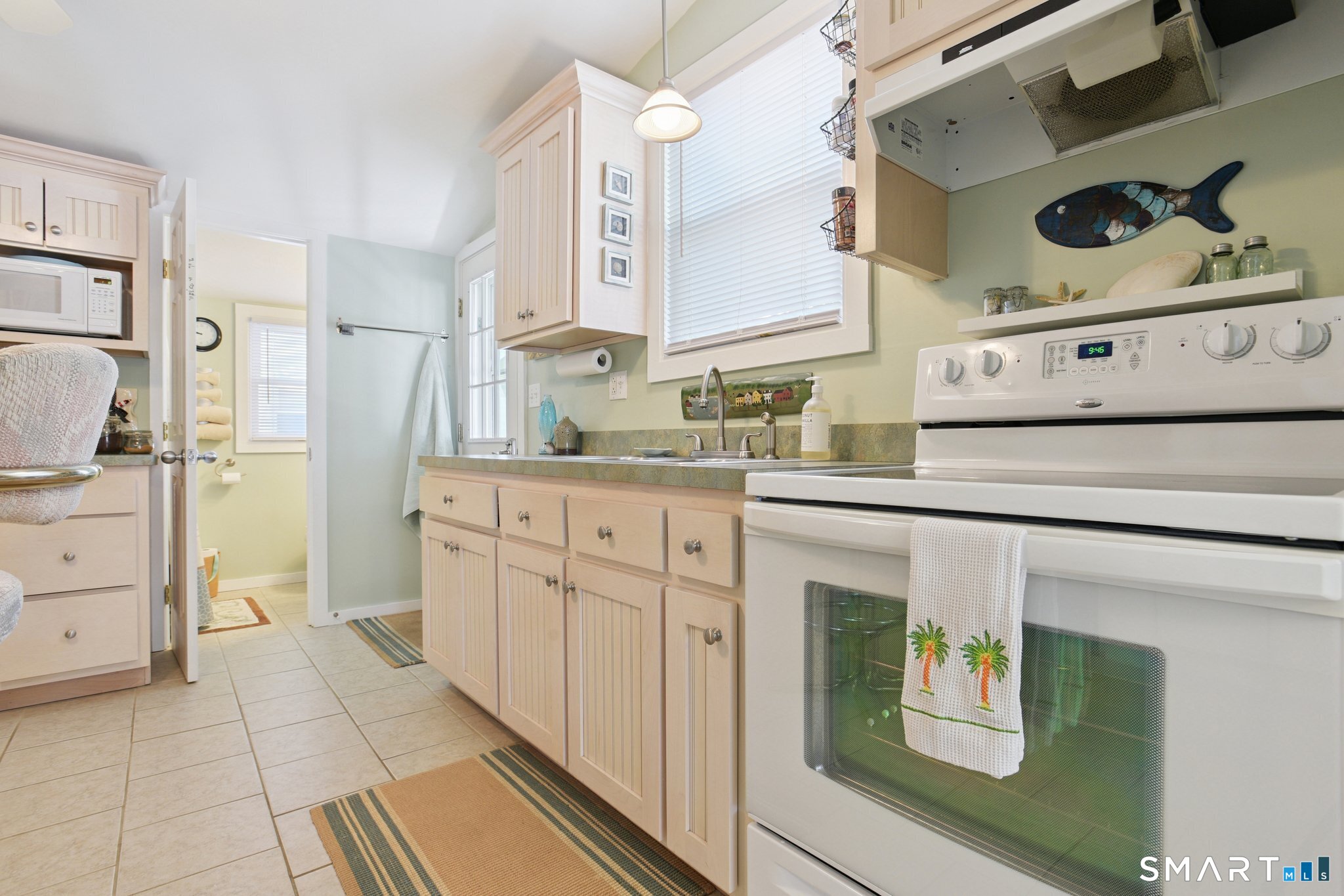 30 Hartford Avenue Old Lyme CT 06371