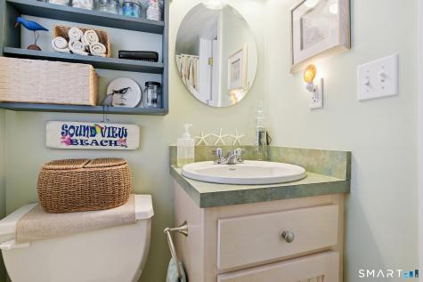 30 Hartford Avenue Old Lyme CT 06371