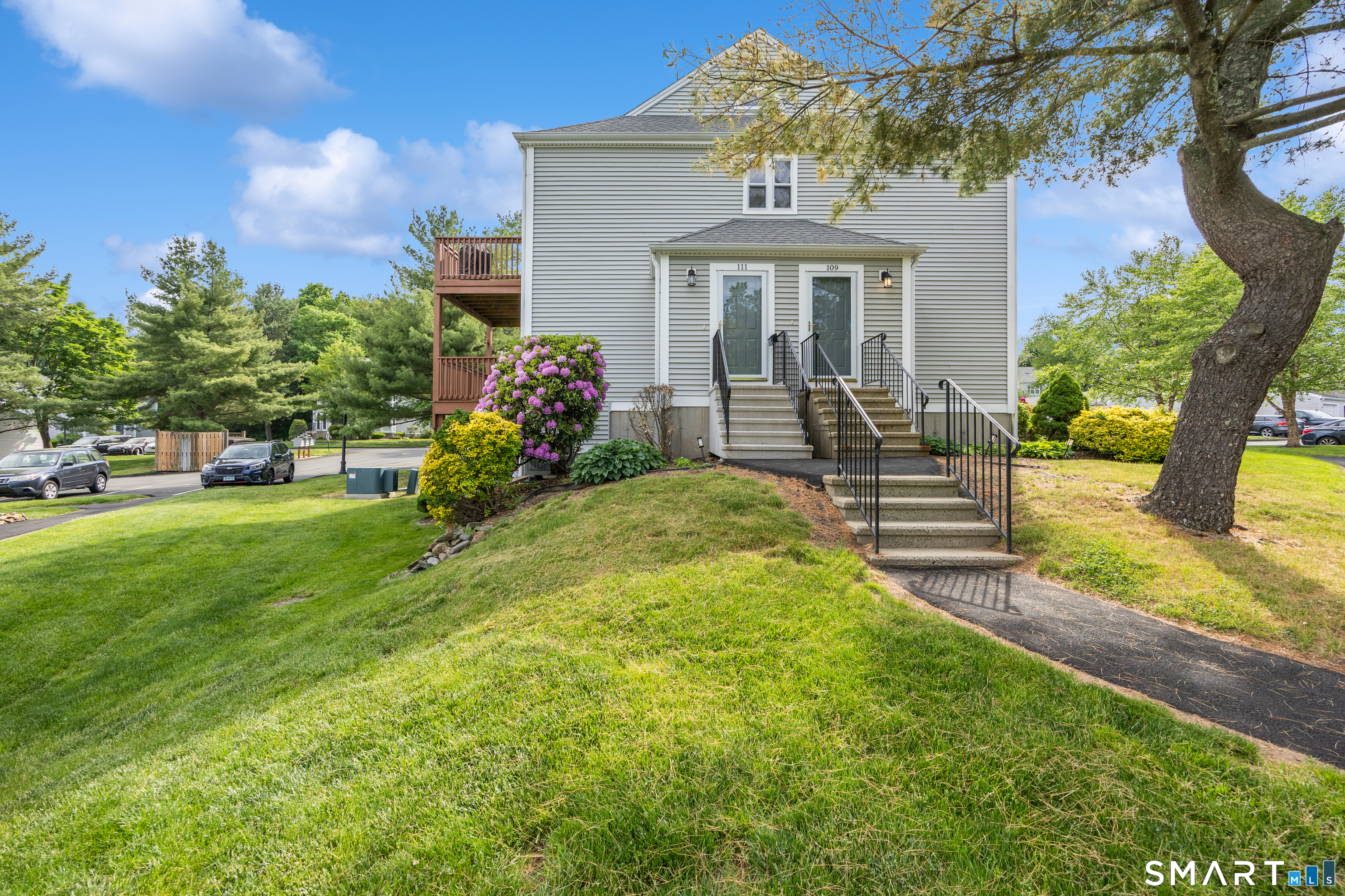 111 Strathmore Lane Wallingford CT 06492