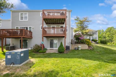 111 Strathmore Lane Wallingford CT 06492