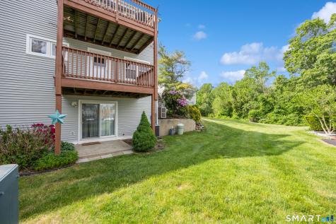 111 Strathmore Lane Wallingford CT 06492