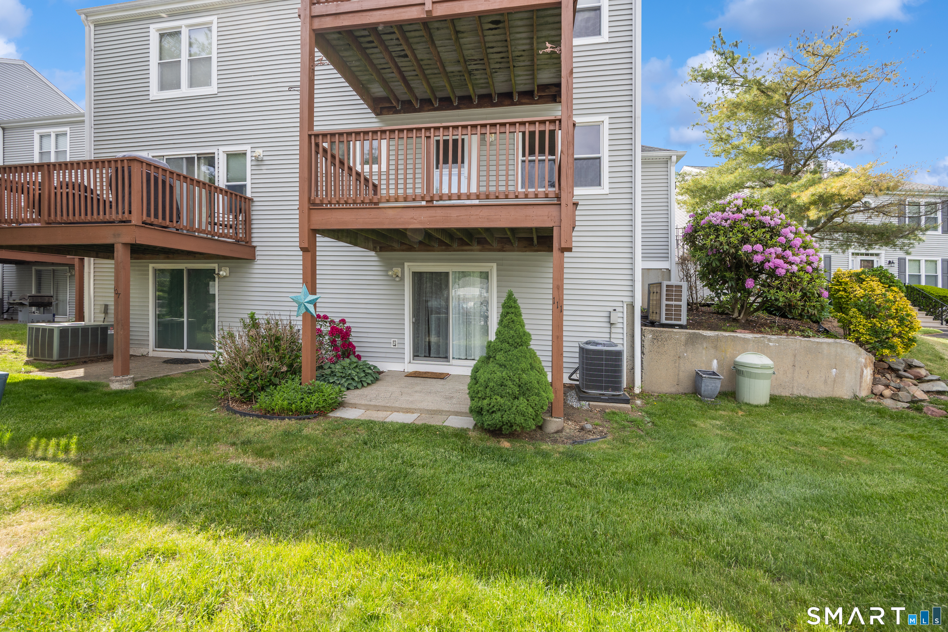 111 Strathmore Lane Wallingford CT 06492