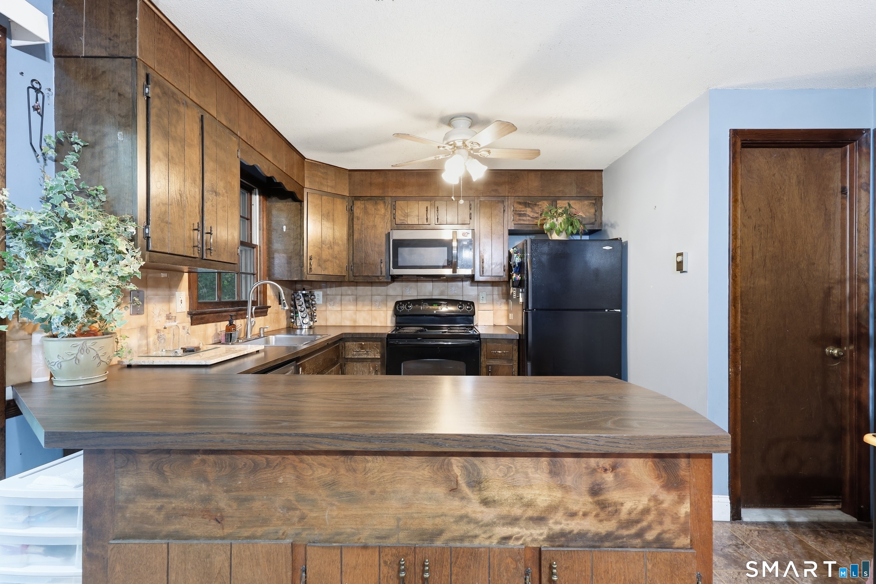 78 Brandywine Lane Suffield CT 06078