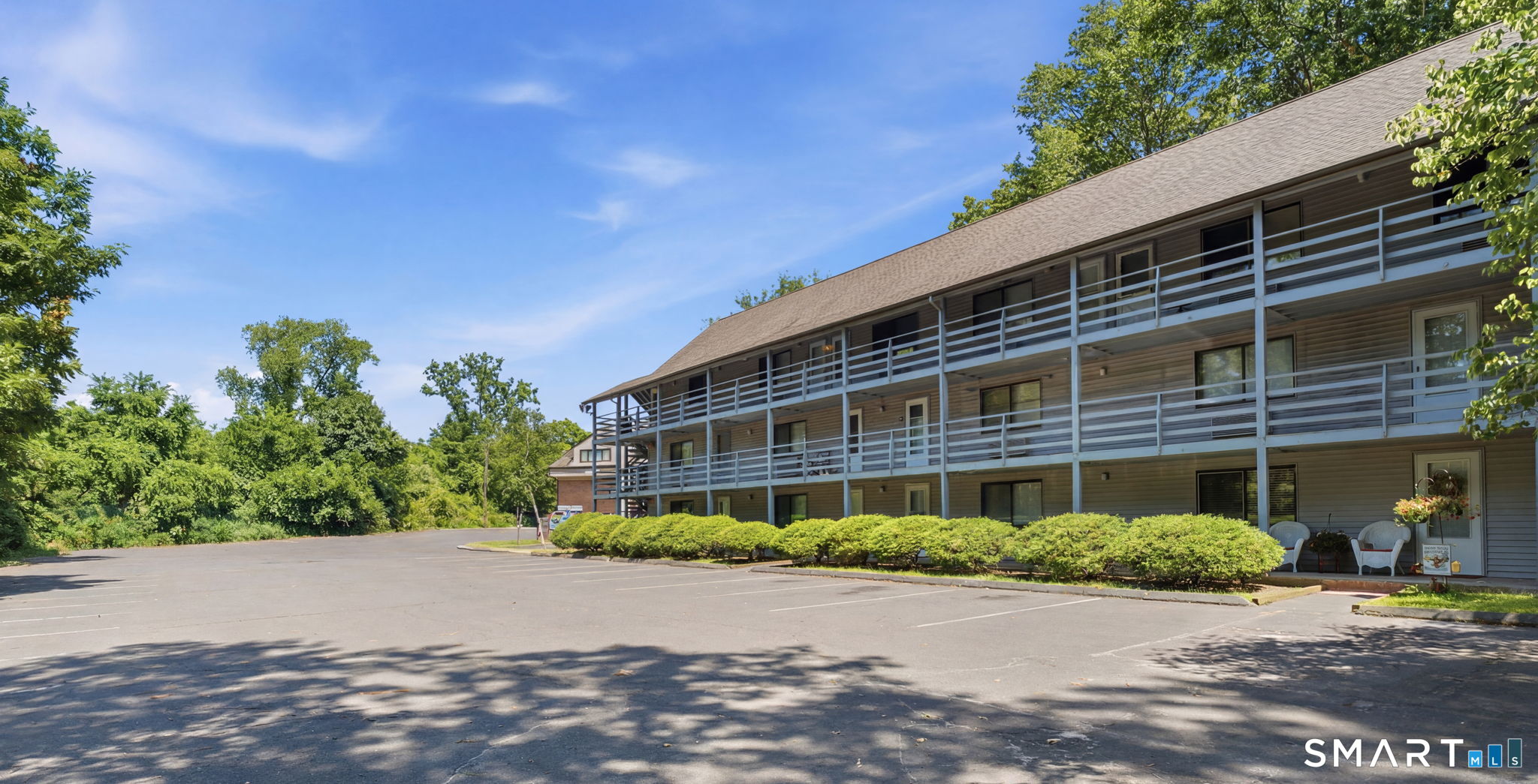 17 Farmington Avenue Plainville CT 06062