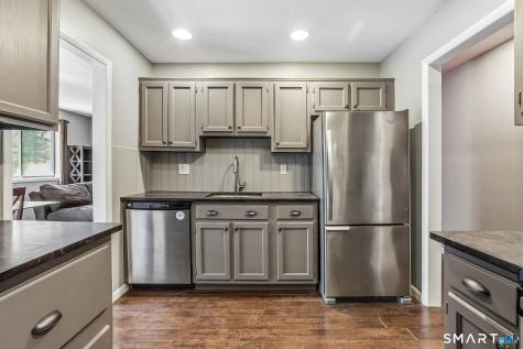 166 Old Brookfield Road Danbury CT 06811