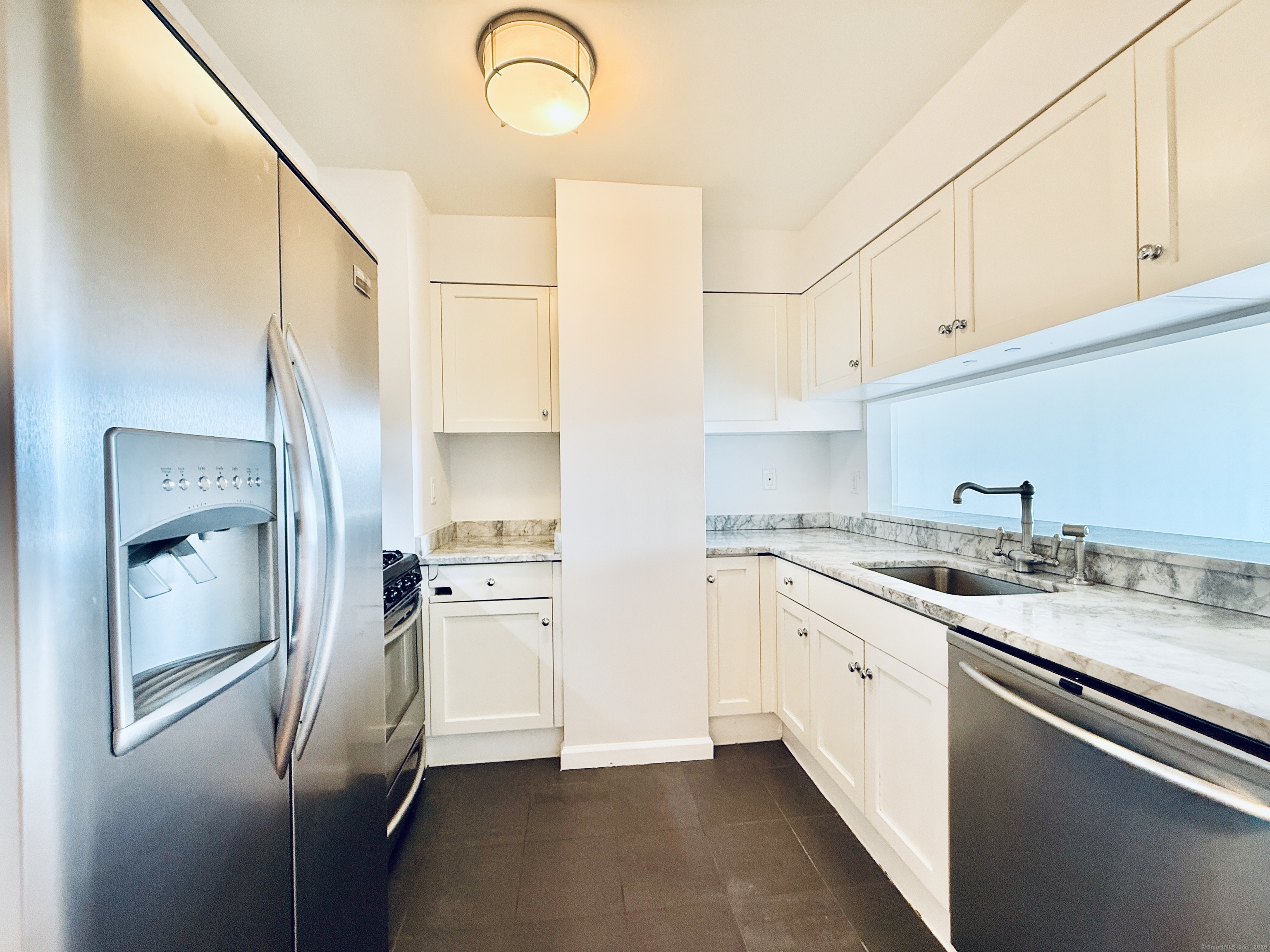 25 Forest Street Stamford CT 06901
