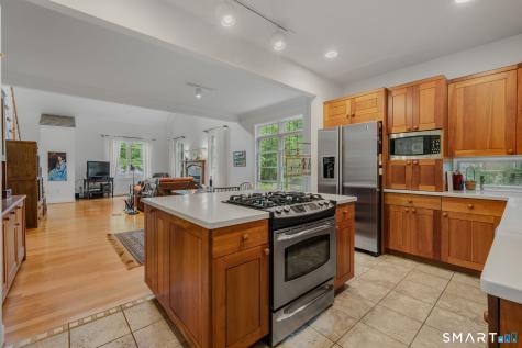 112 Oakwood Trail Chester CT 06412