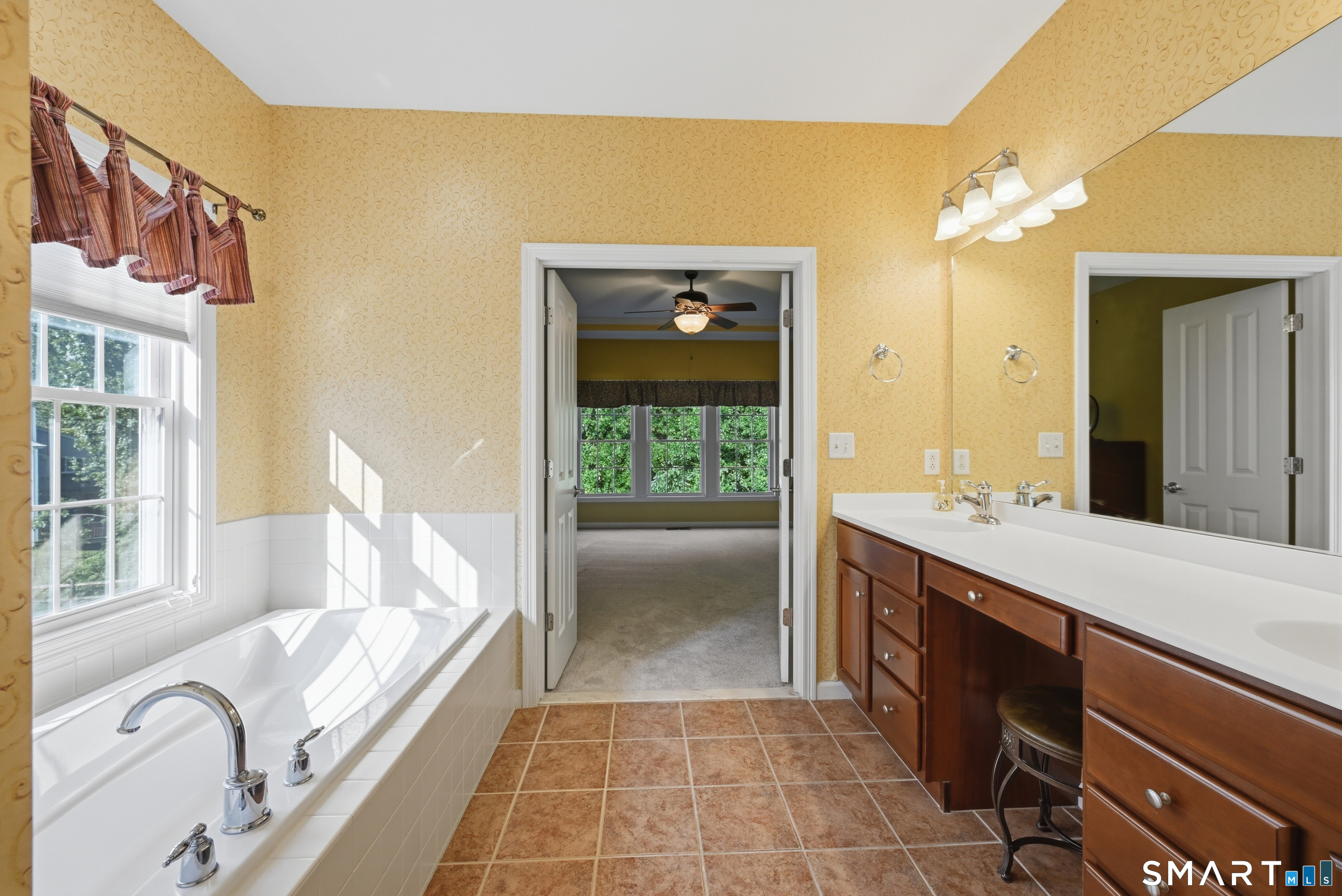 521 Putting Green Lane Oxford CT 06478