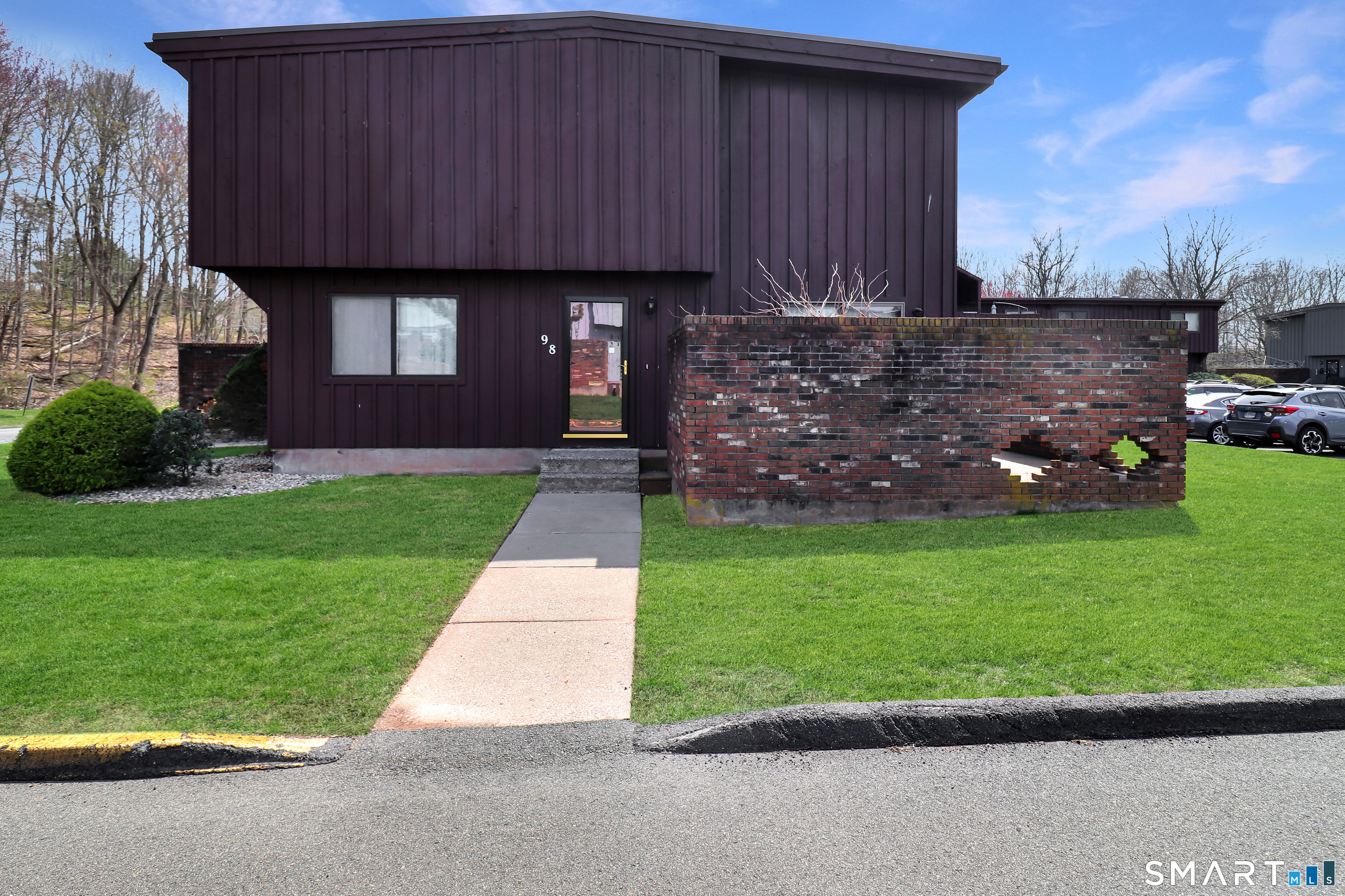 98 Webster Court Newington CT 06111