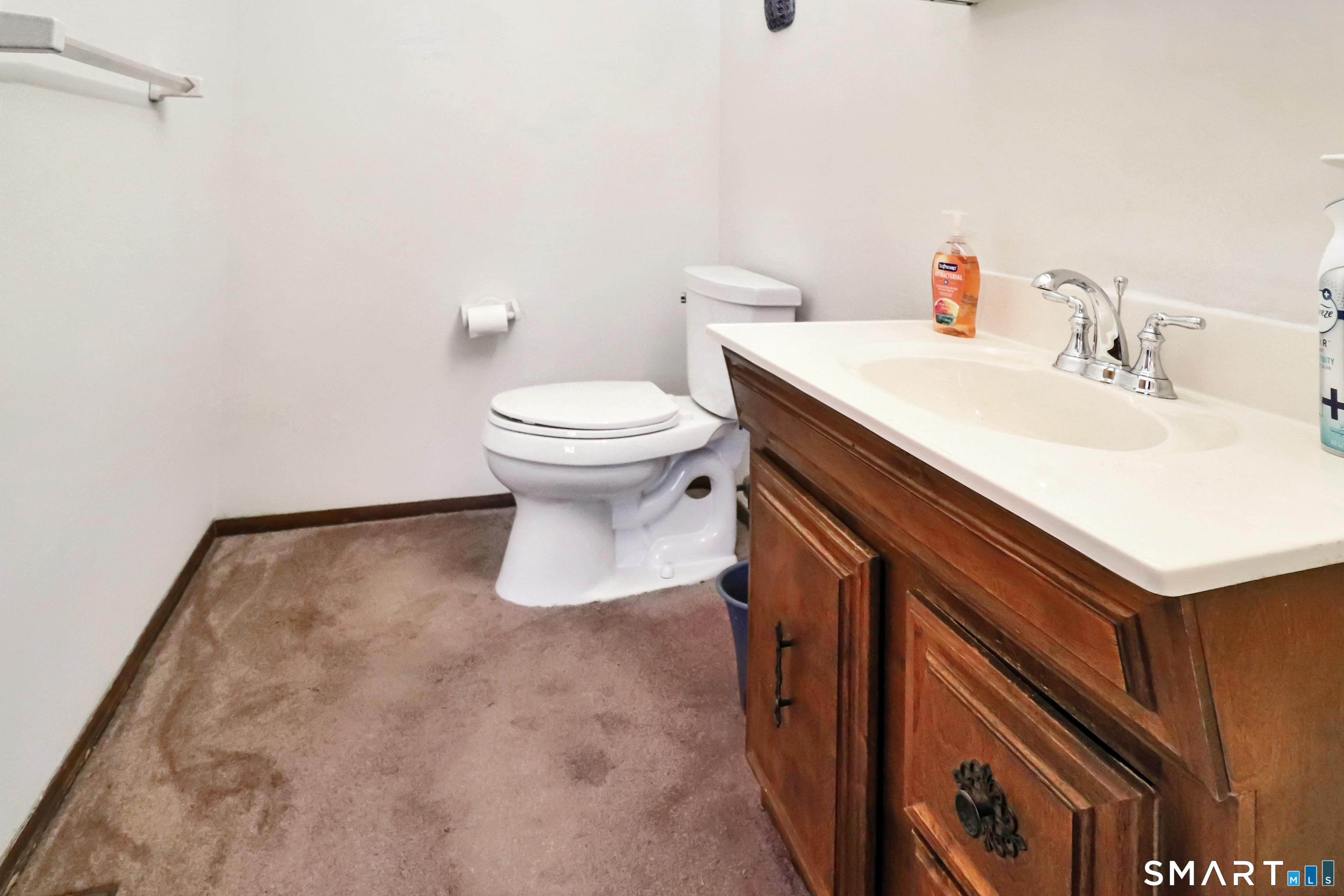 98 Webster Court Newington CT 06111