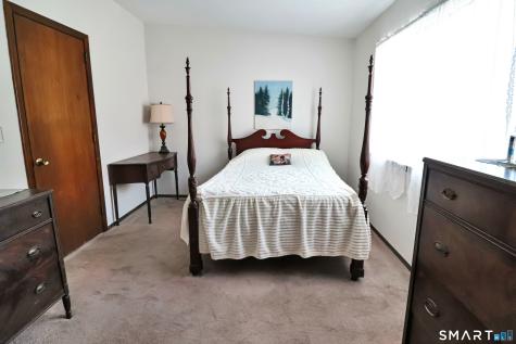 98 Webster Court Newington CT 06111