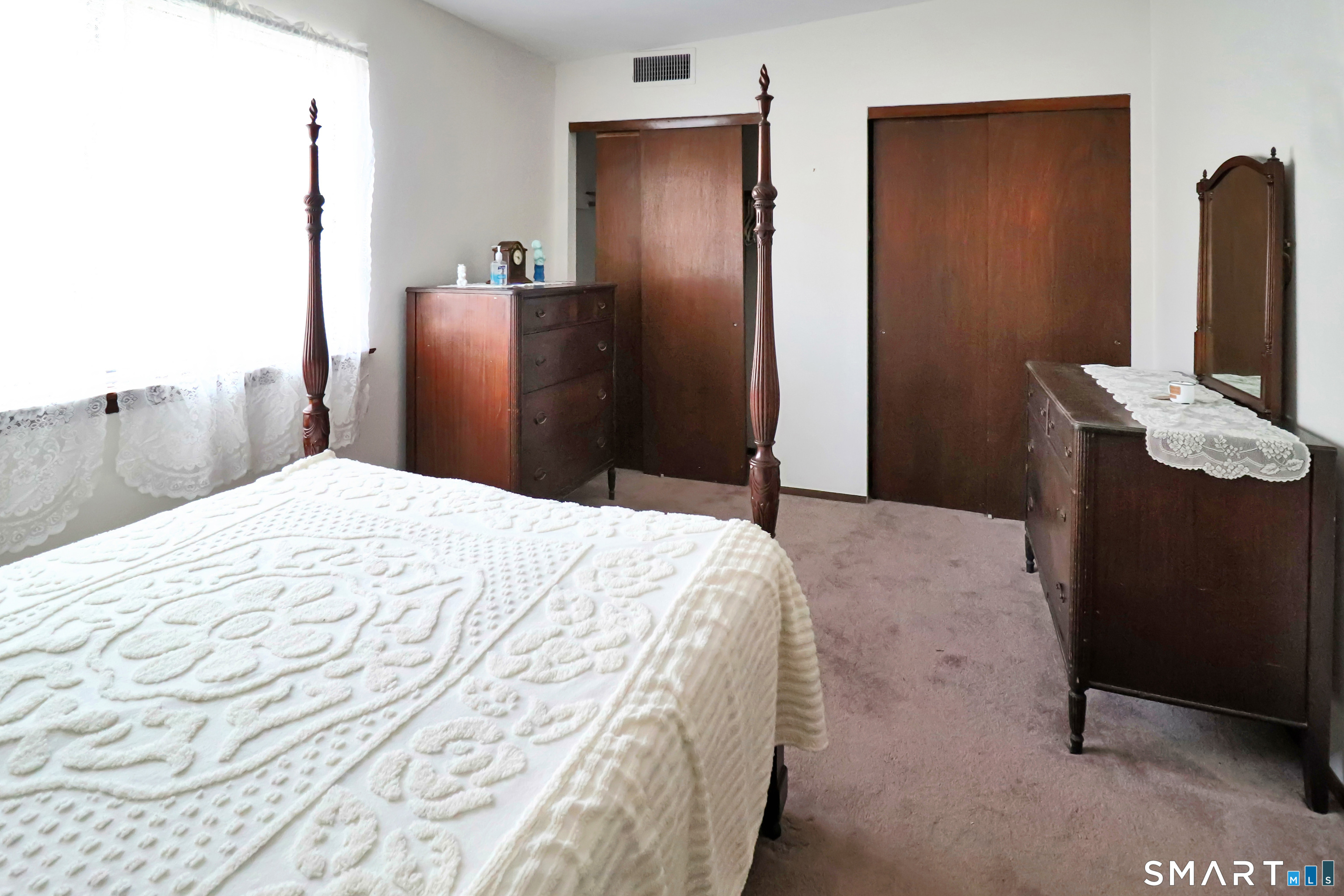 98 Webster Court Newington CT 06111