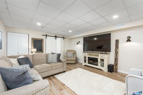 918 Sand Stone Drive South Windsor CT 06074