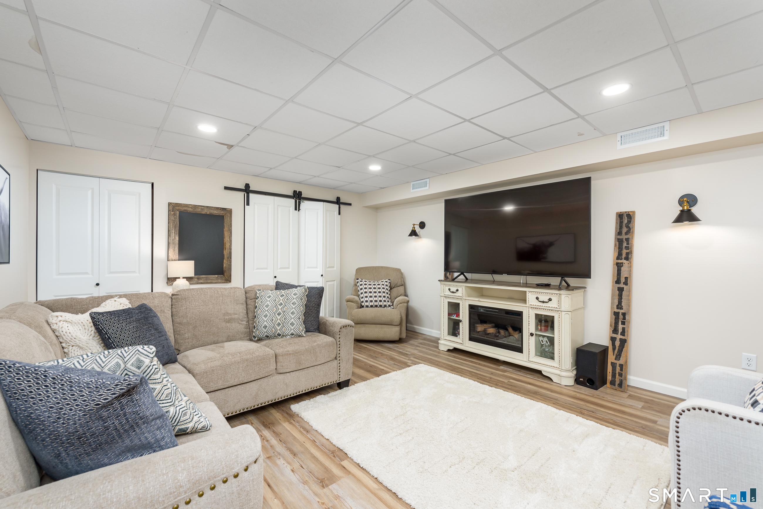 918 Sand Stone Drive South Windsor CT 06074