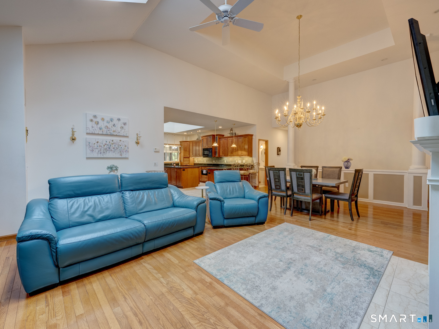 201 Strawberry Lane South Windsor CT 06074