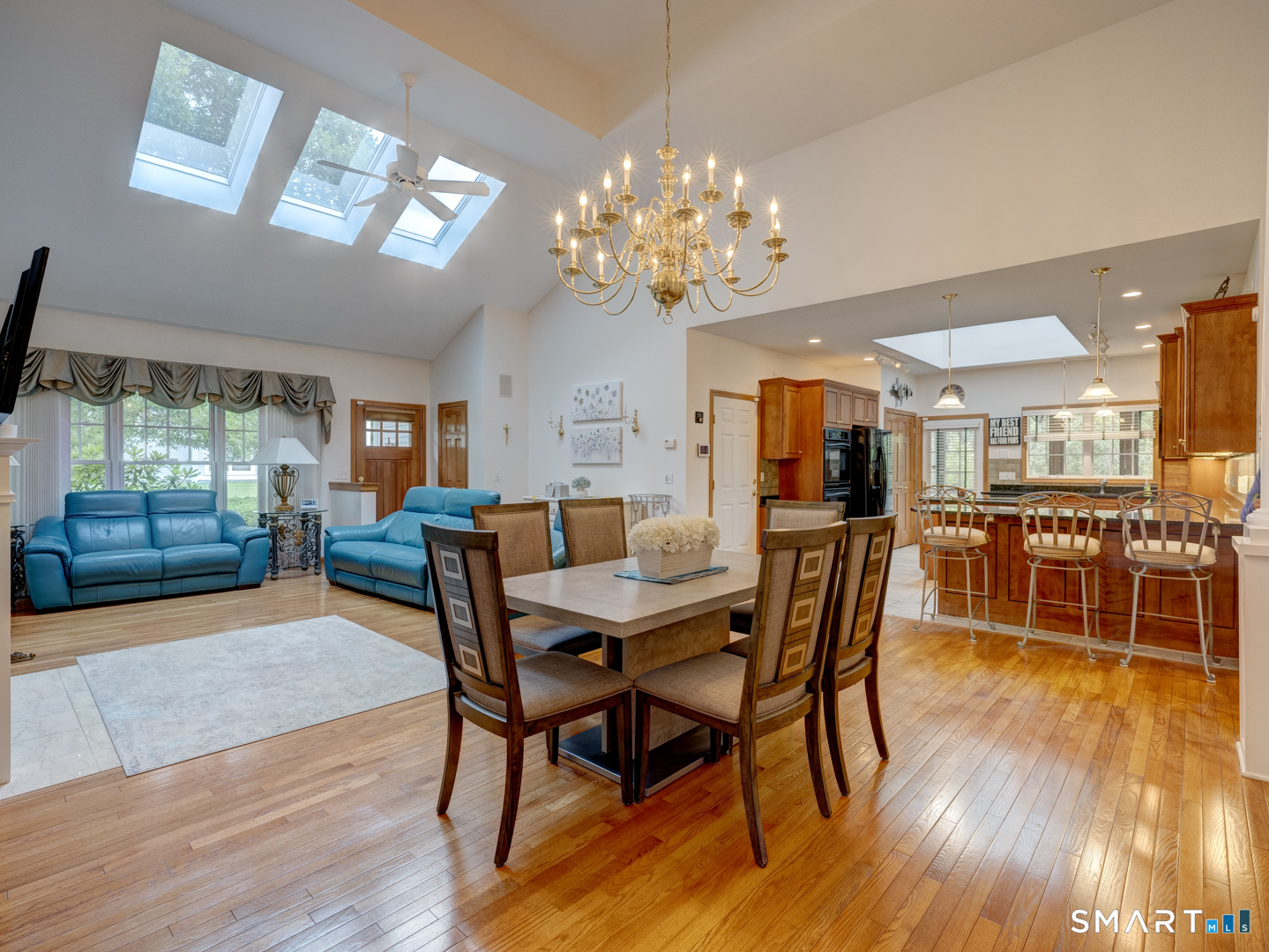201 Strawberry Lane South Windsor CT 06074