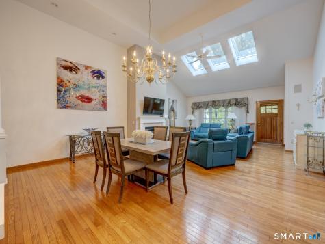 201 Strawberry Lane South Windsor CT 06074