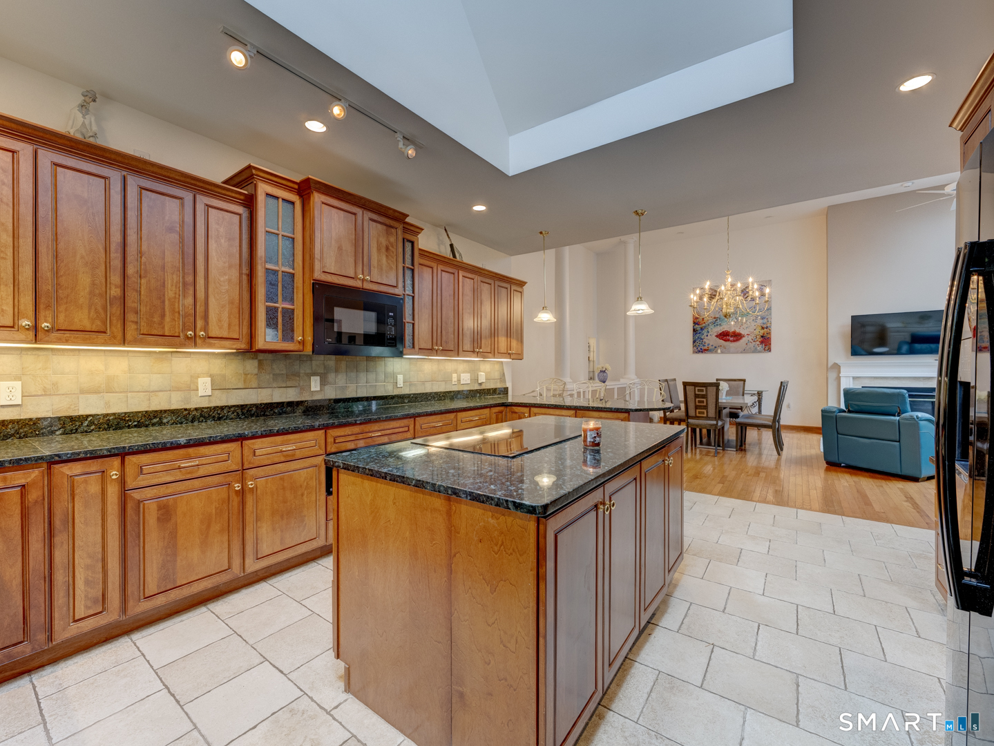 201 Strawberry Lane South Windsor CT 06074