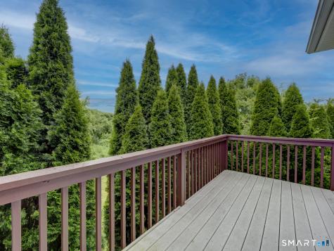 201 Strawberry Lane South Windsor CT 06074