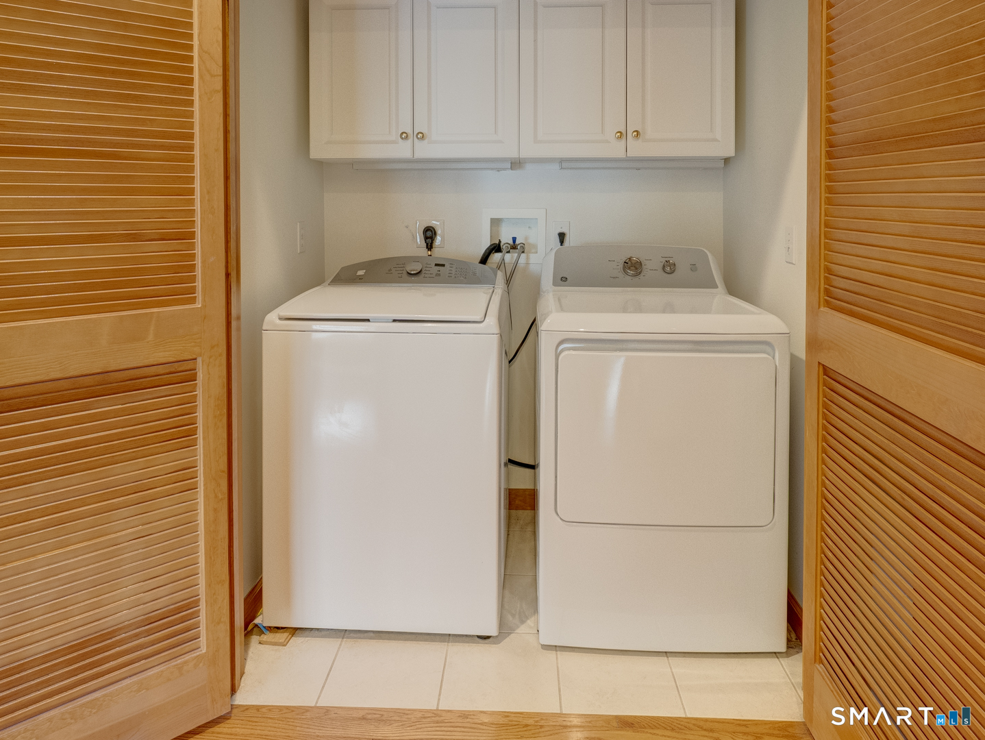 201 Strawberry Lane South Windsor CT 06074