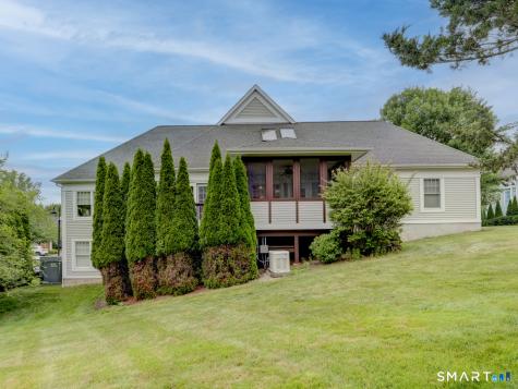 201 Strawberry Lane South Windsor CT 06074