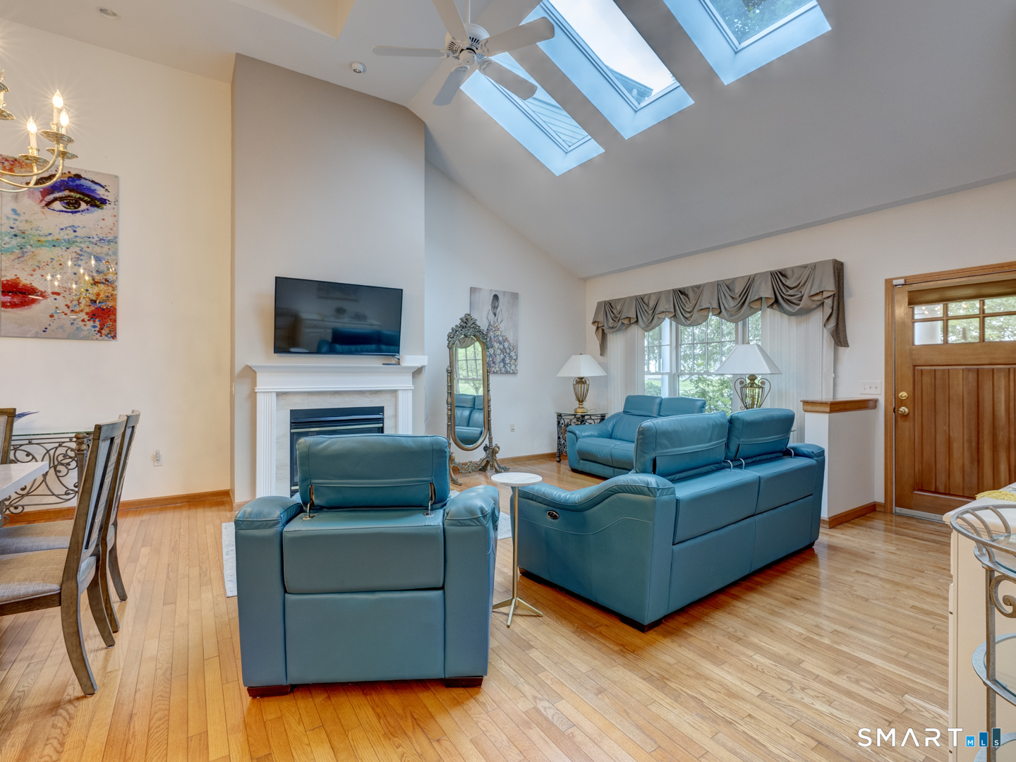 201 Strawberry Lane South Windsor CT 06074