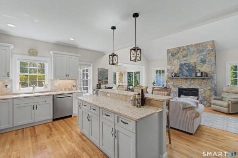 211 Meadow Brook Road Oxford CT 06478