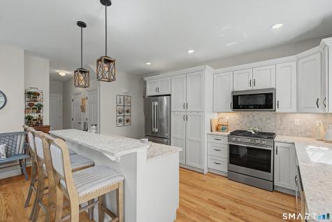 211 Meadow Brook Road Oxford CT 06478