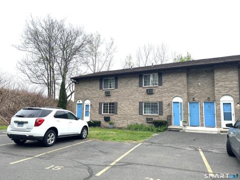 35 Mountain Village Road Waterbury CT 06706