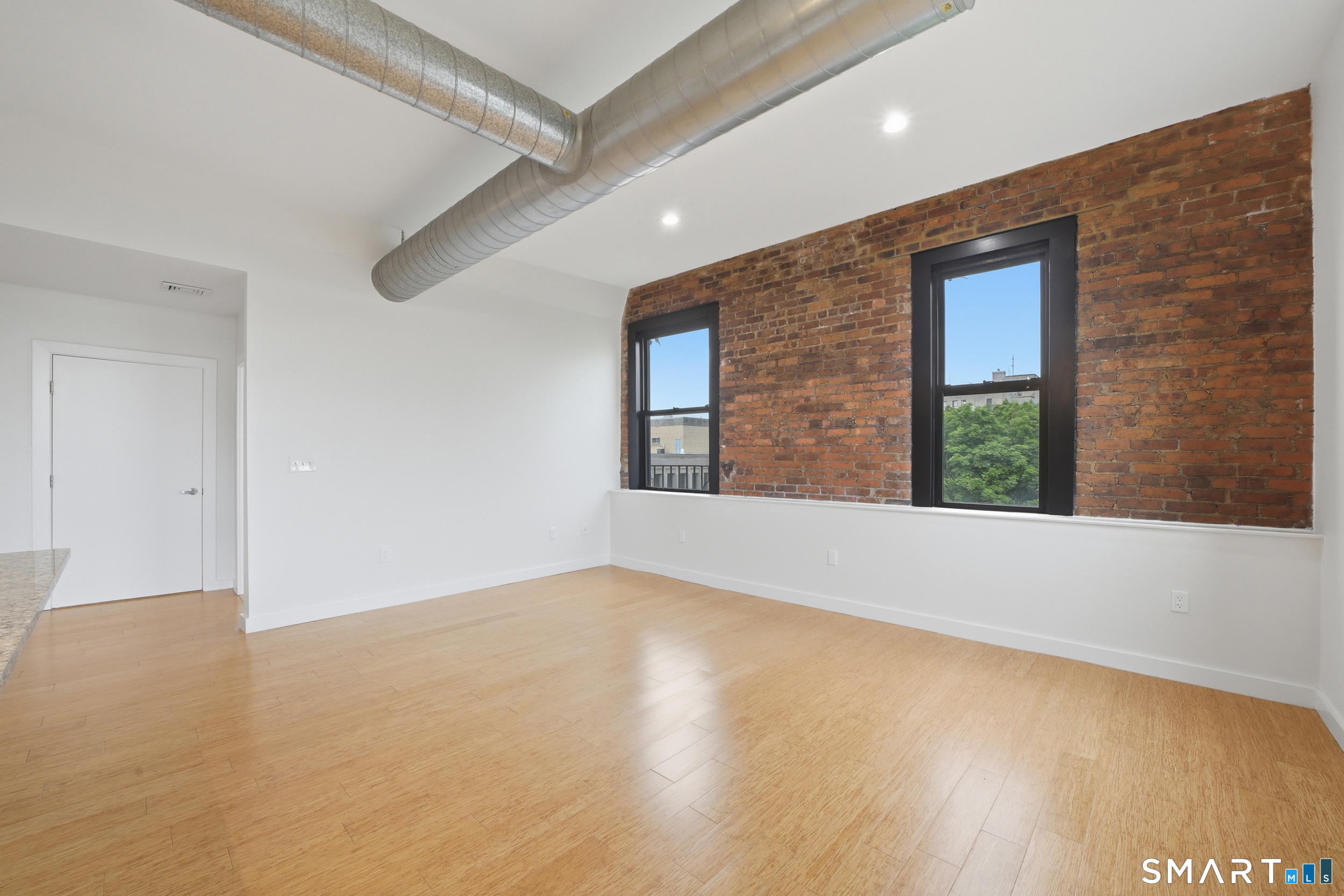 881 Lafayette Boulevard Bridgeport CT 06604