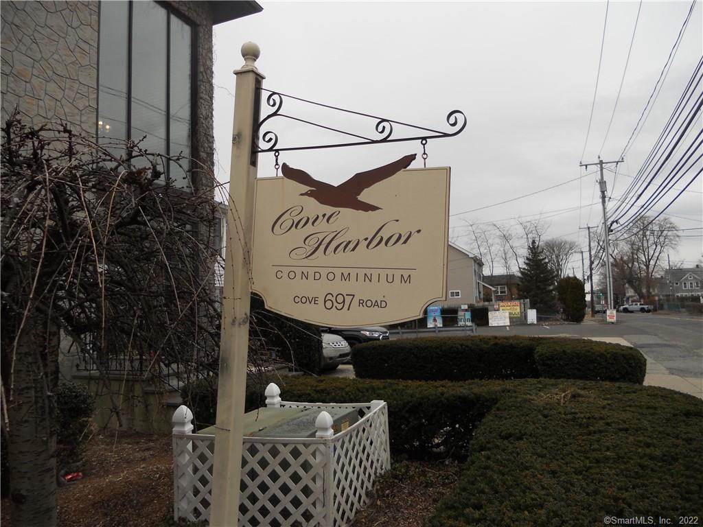697 Cove Road Stamford CT 06902