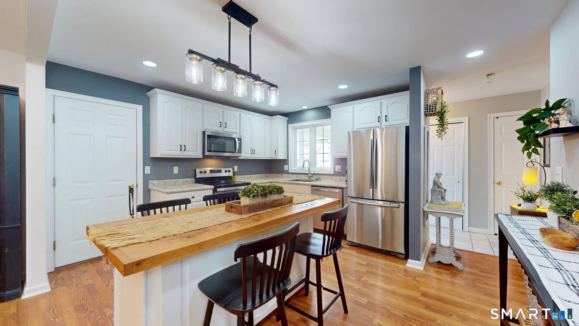 98 Dibble Hollow Lane Windsor Locks CT 06096