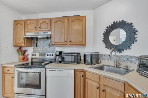 166 Hamden Avenue Waterbury CT 06704