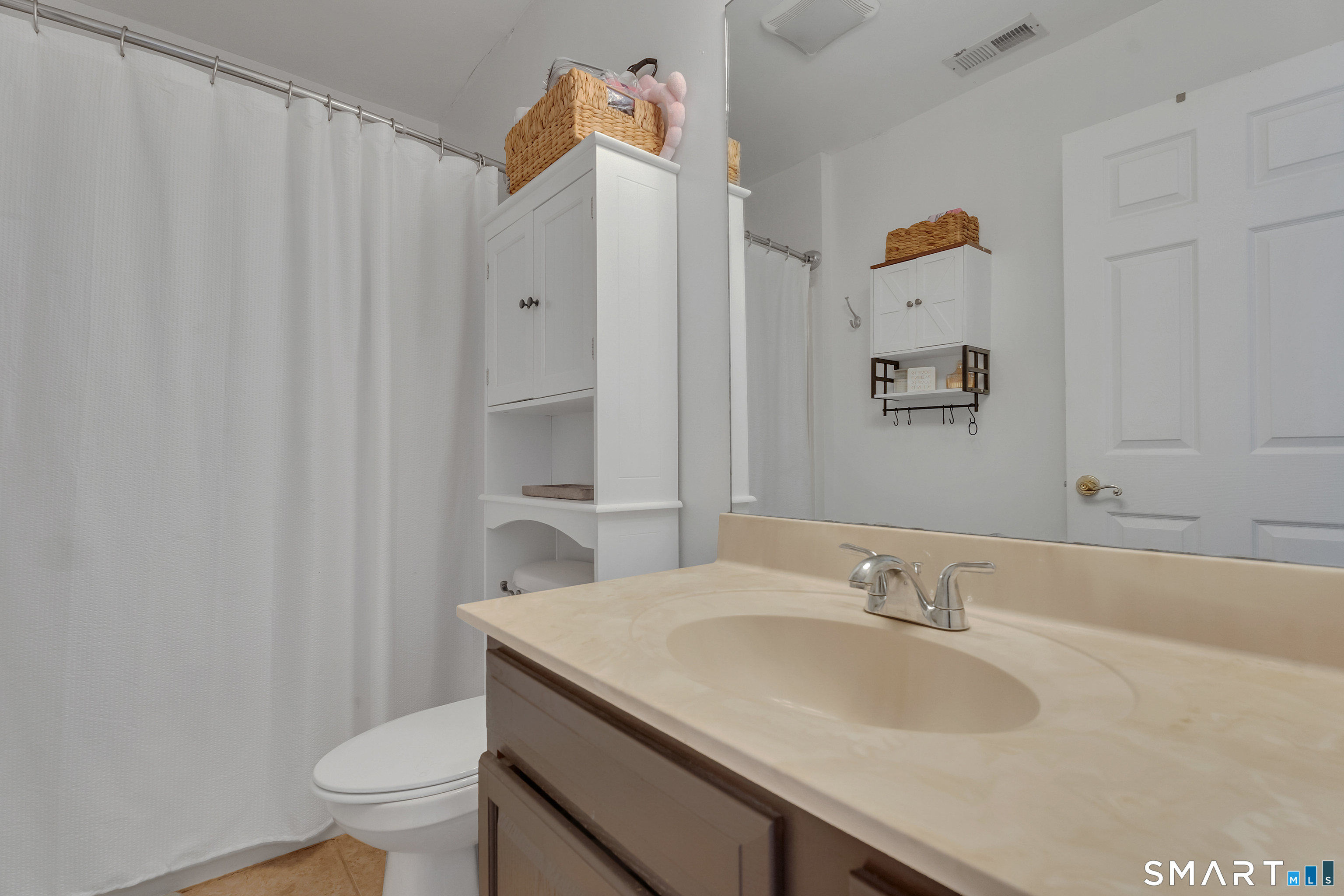 166 Hamden Avenue Waterbury CT 06704