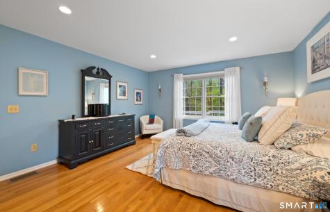 63 Woodbury Hill Woodbury CT 06798