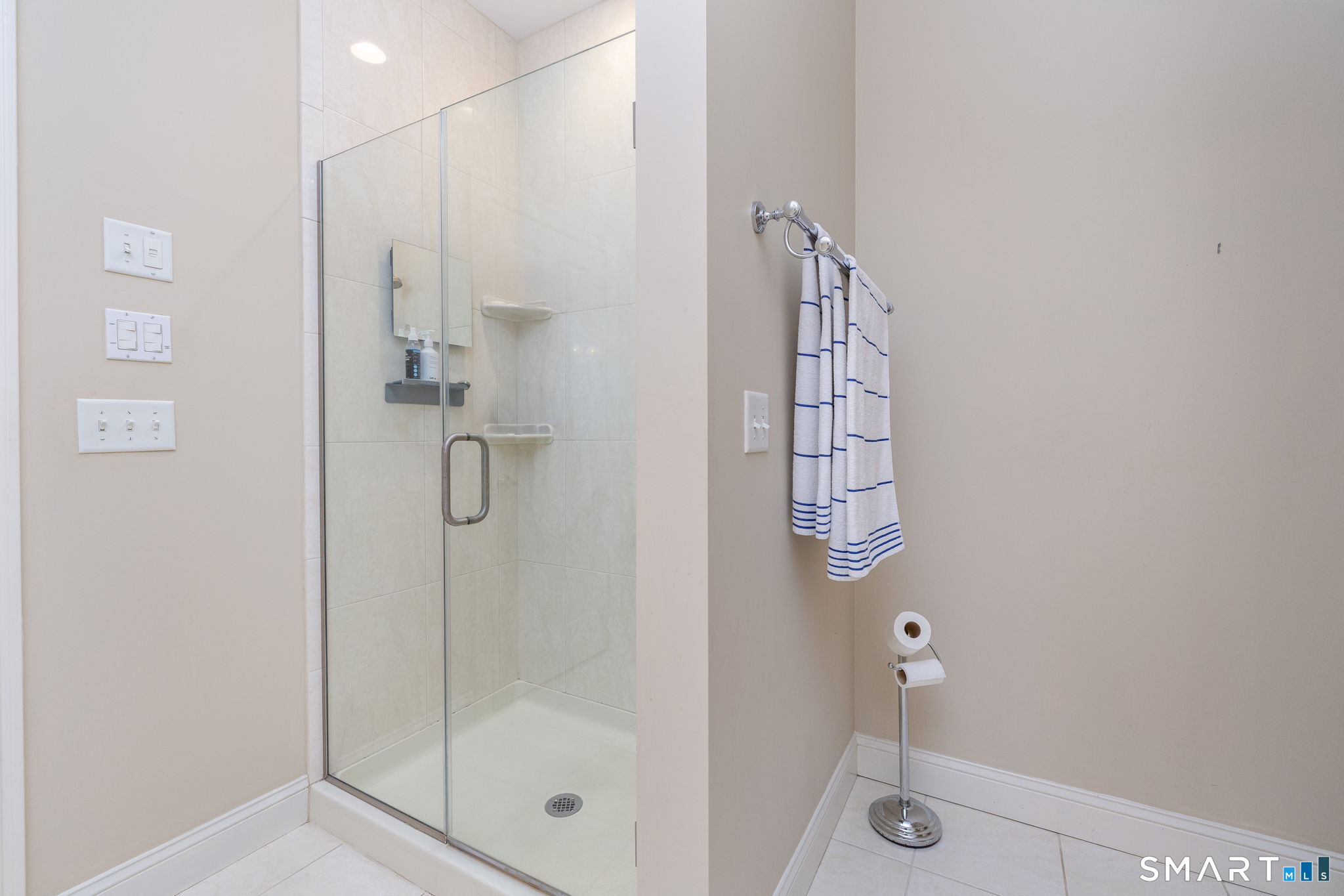 14 Billingsgate Drive Simsbury CT 06070
