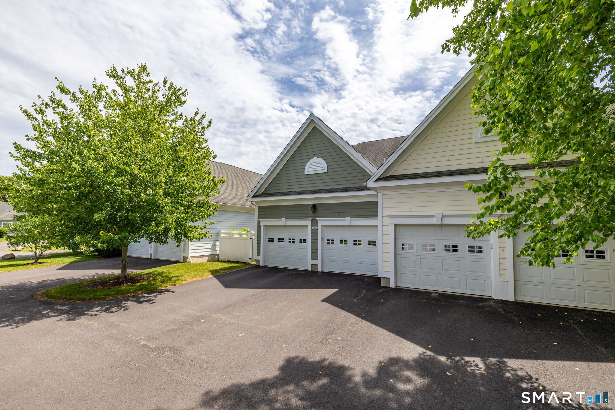 14 Billingsgate Drive Simsbury CT 06070