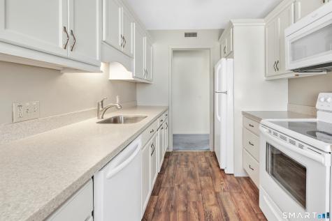 289 Heritage Village Southbury CT 06488