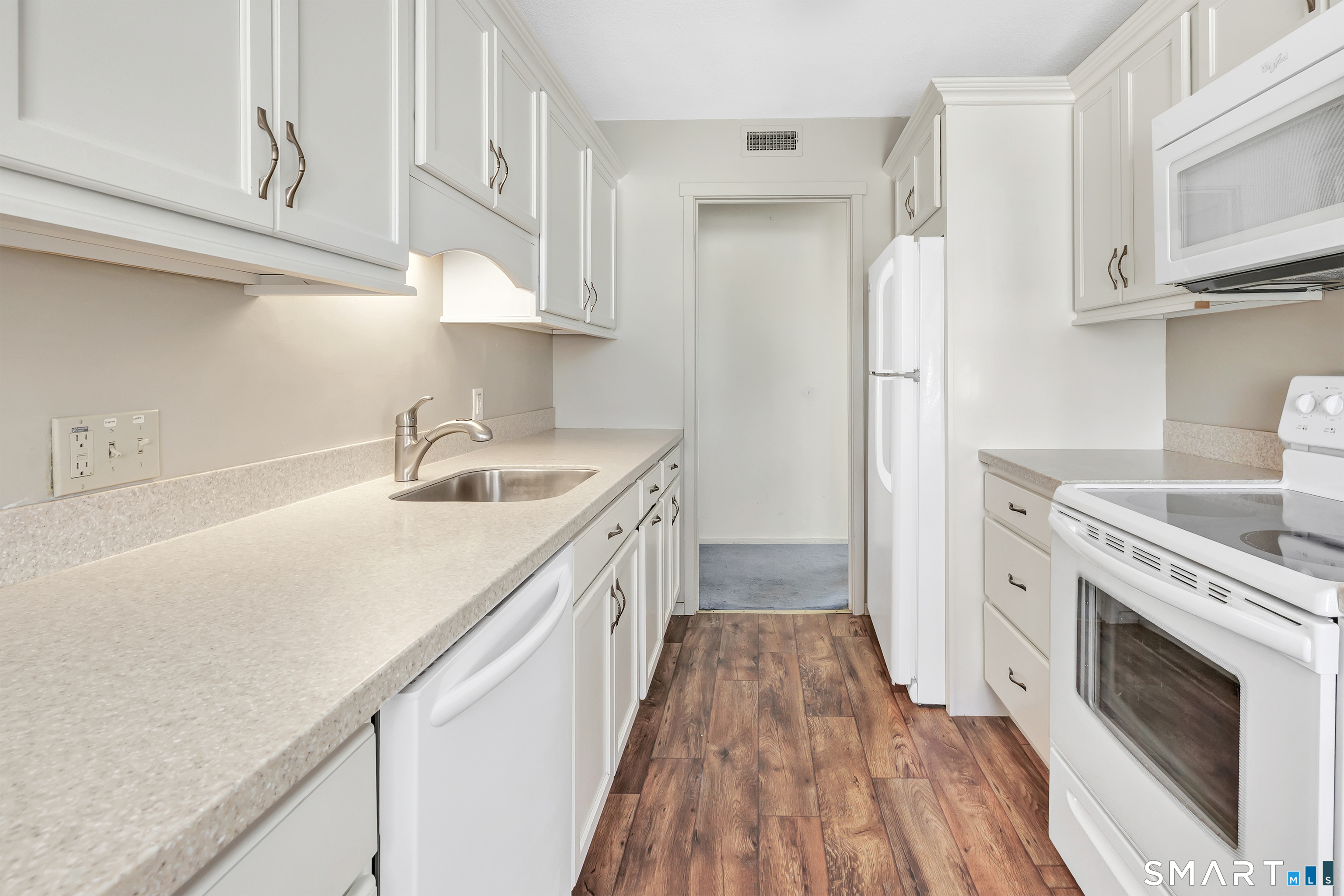 289 Heritage Village Southbury CT 06488