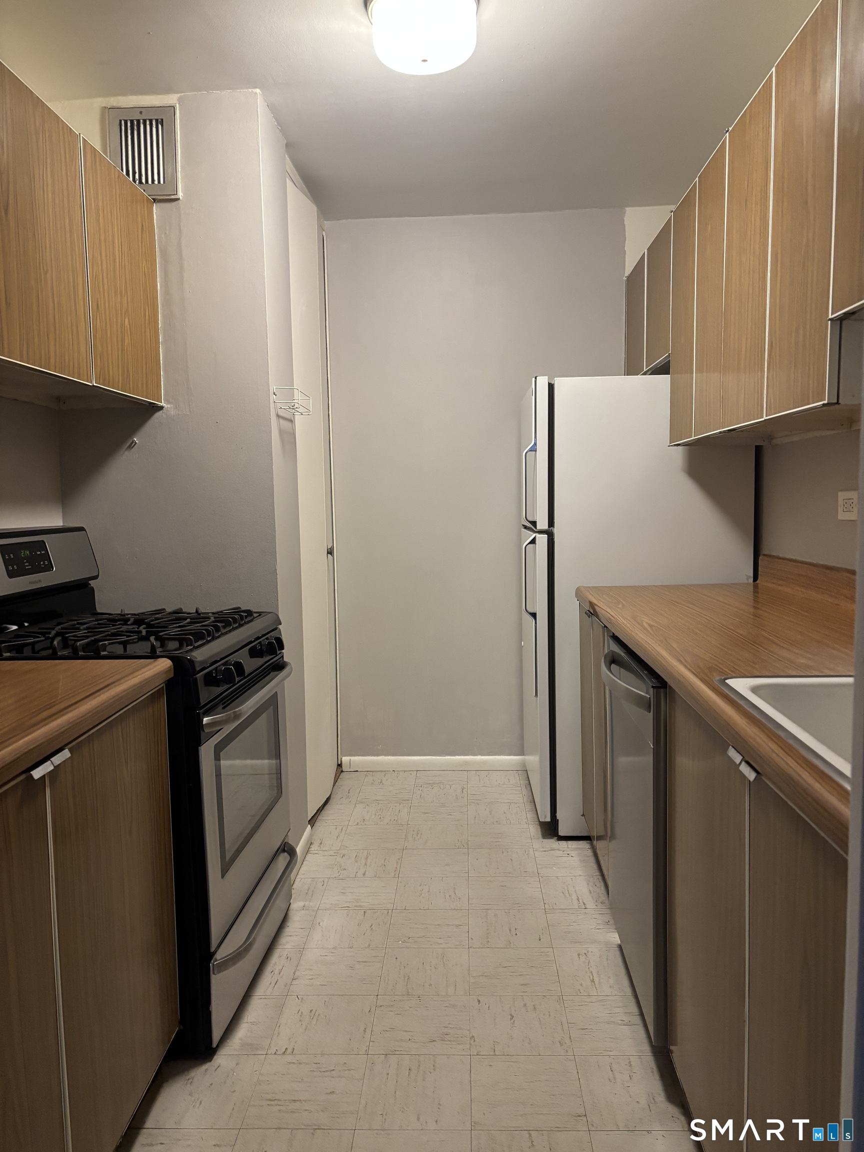 31 Woodland Street Hartford CT 06105