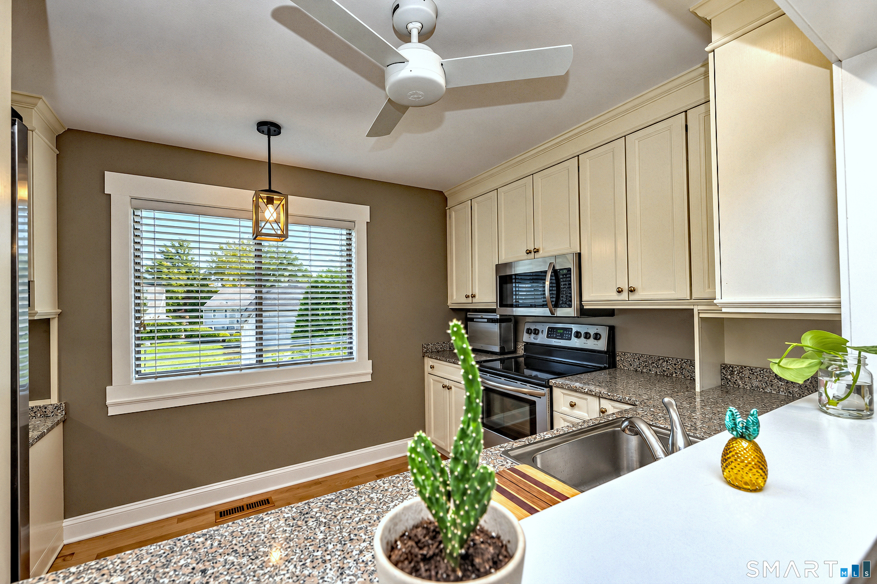 443 North Trail Stratford CT 06614
