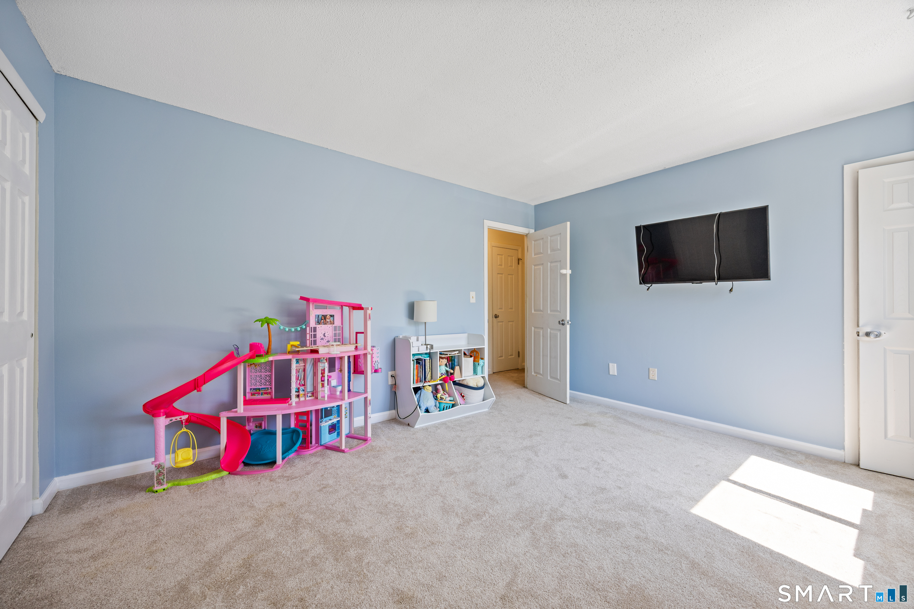 7 Sutton Place Bloomfield CT 06002