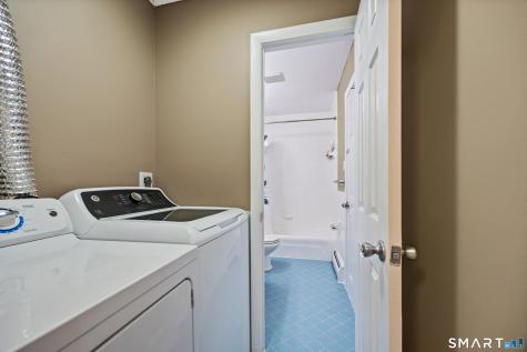 7 Sutton Place Bloomfield CT 06002