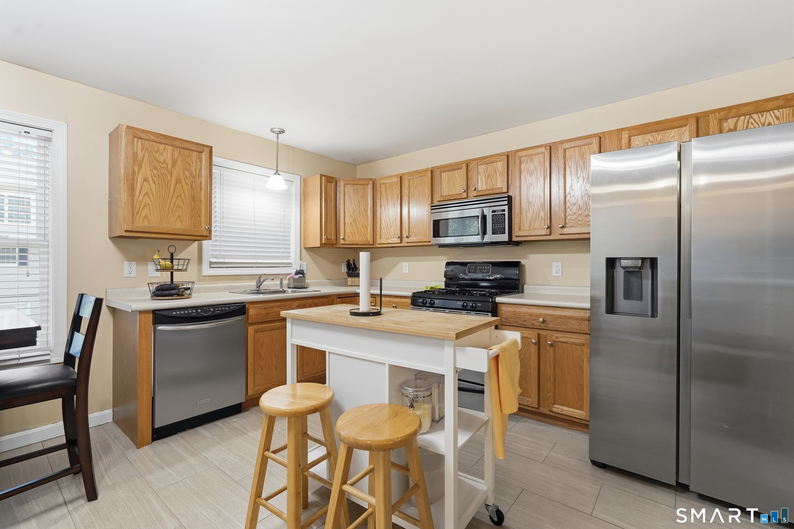 54 Donahue Lane Manchester CT 06042