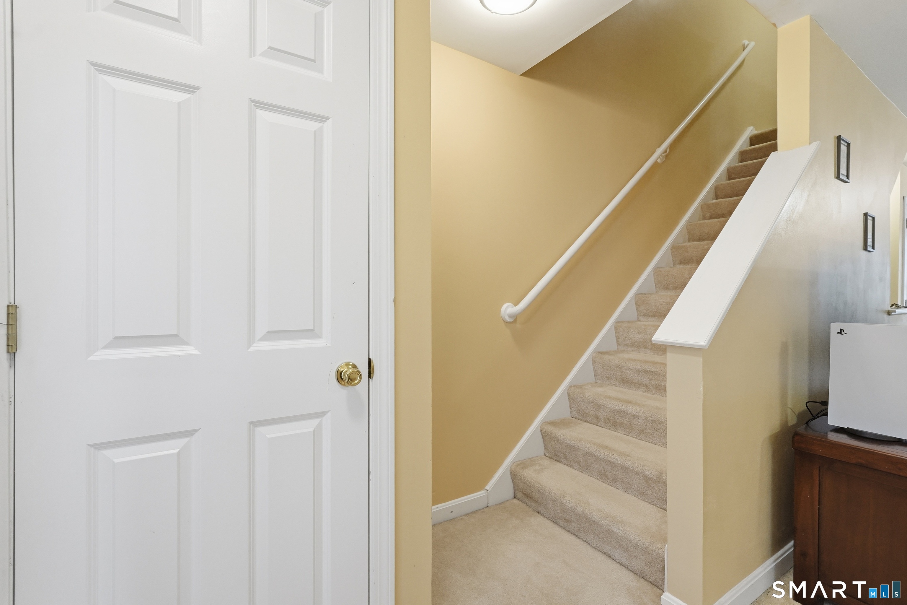 54 Donahue Lane Manchester CT 06042