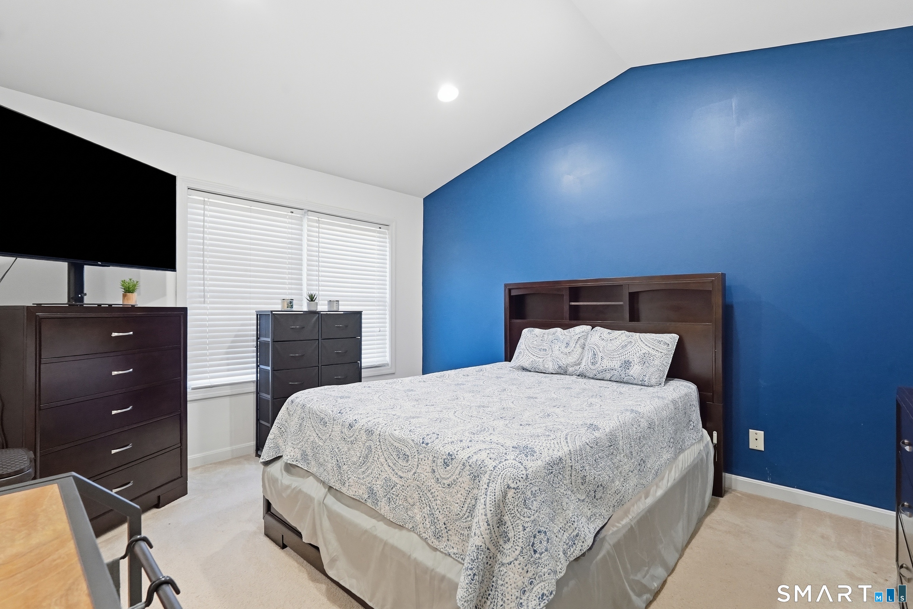 54 Donahue Lane Manchester CT 06042