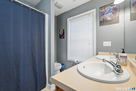 54 Donahue Lane Manchester CT 06042