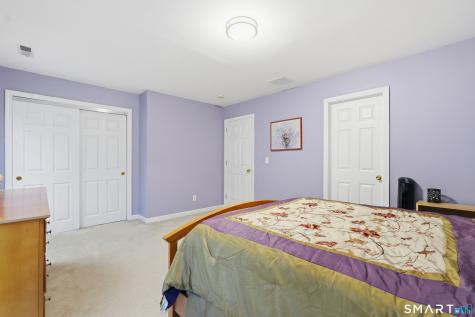 54 Donahue Lane Manchester CT 06042